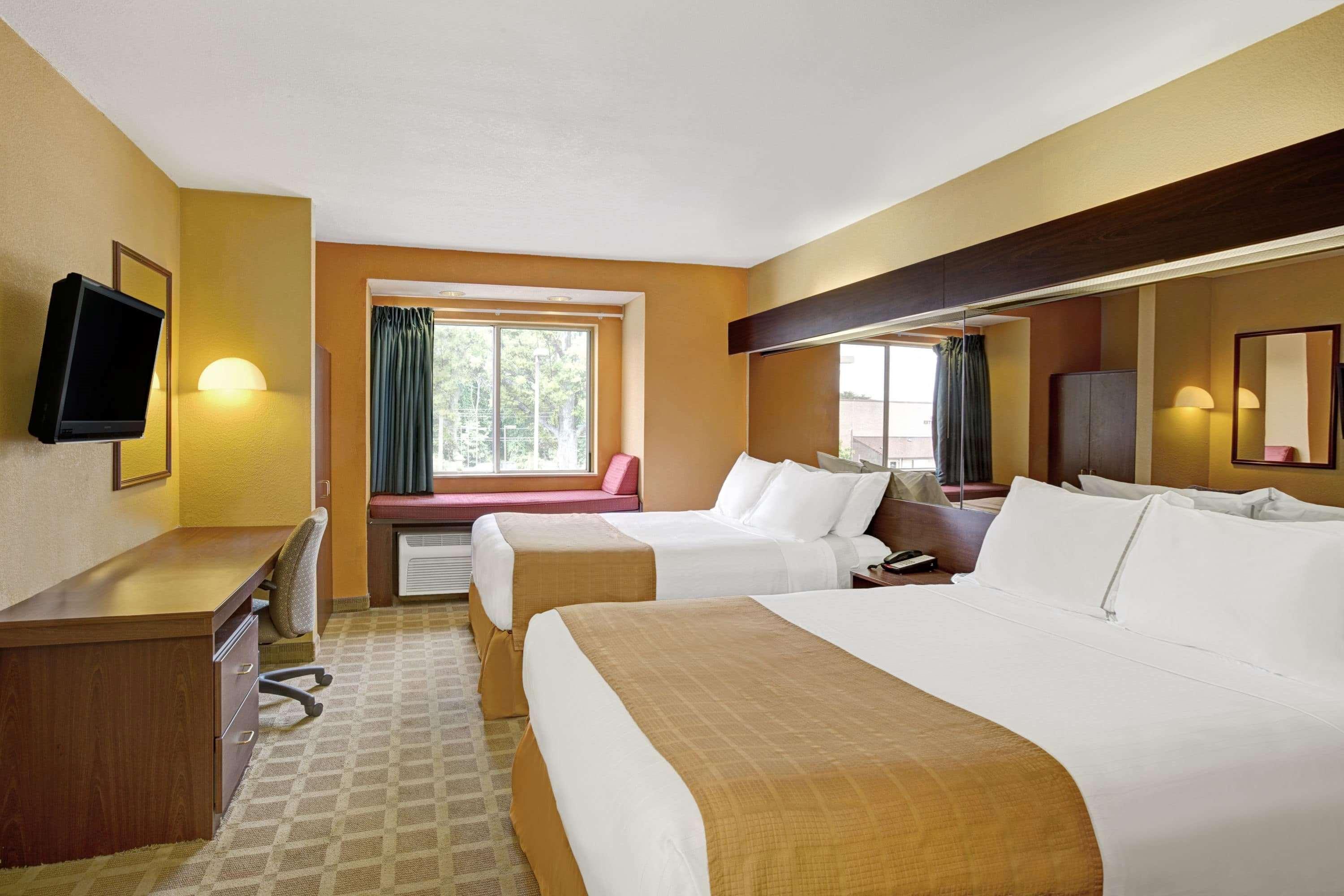 Microtel Inn By Wyndham Lake Norman Cornelius Exterior foto