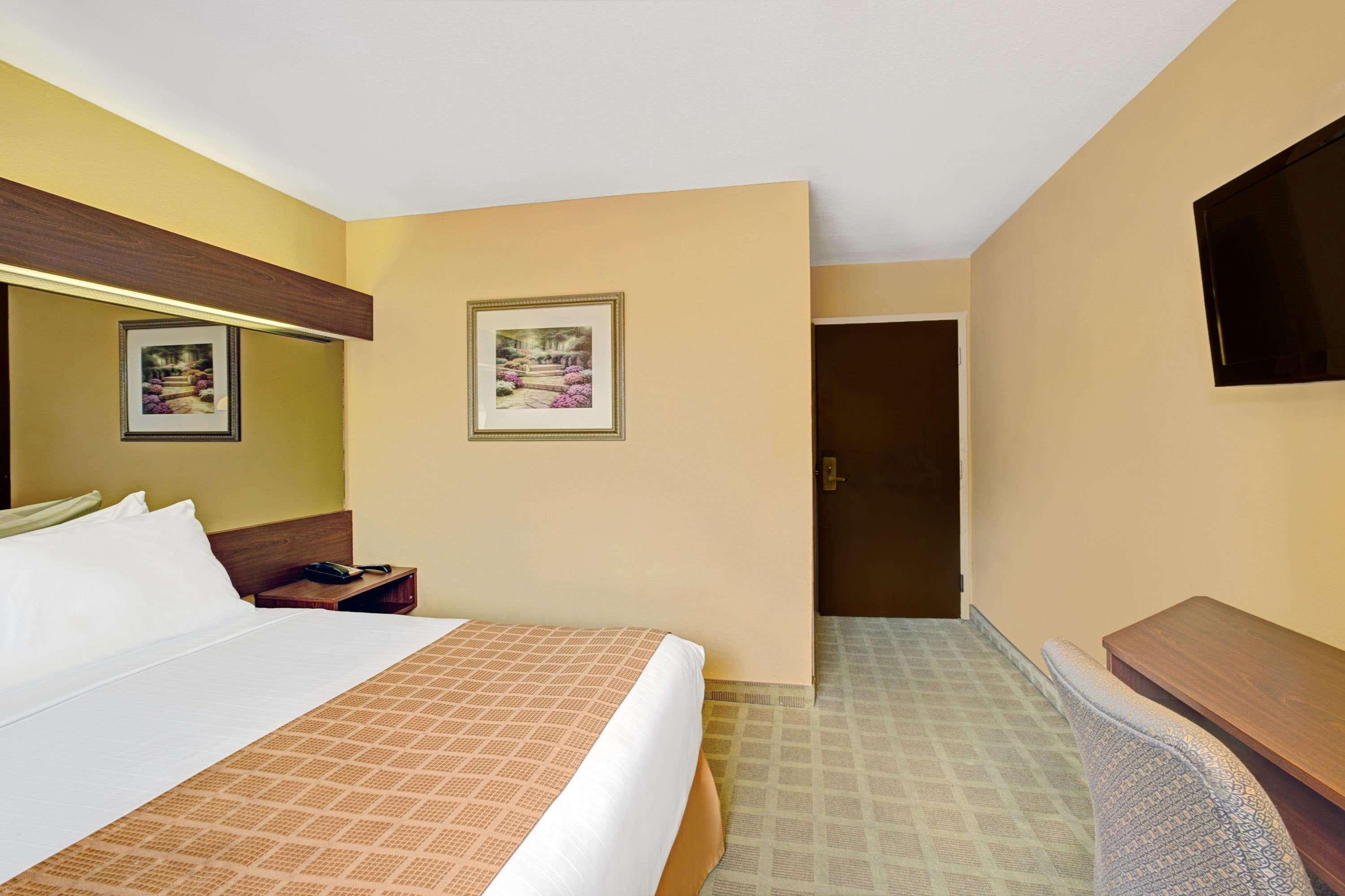 Microtel Inn By Wyndham Lake Norman Cornelius Exterior foto
